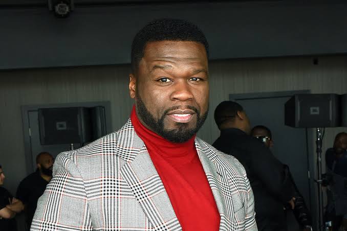 50 Cent Throws Tables & Chairs During Fight At A Restaurant - Video