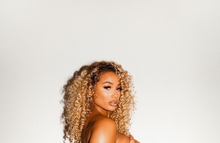 DaniLeigh Goes Fully Nude In Latest Maternity Photo.